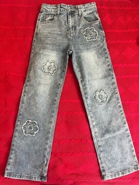 GOGO Grey Washed Floral Appliqué Straight Leg Jeans